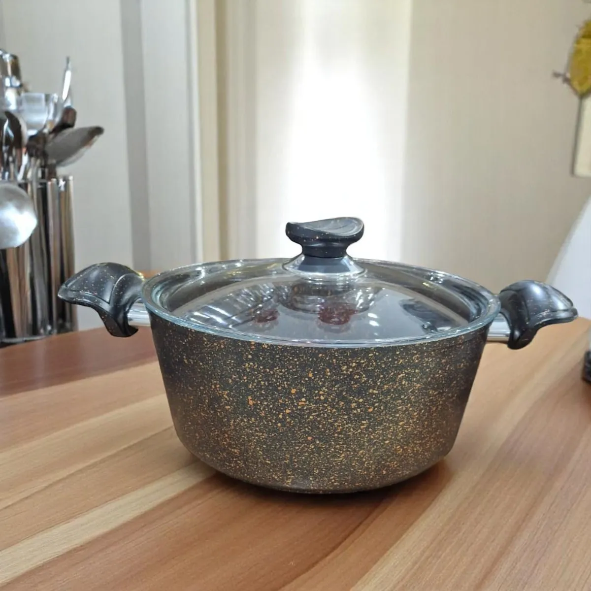 Faitout  oms  de 24 cm en granite